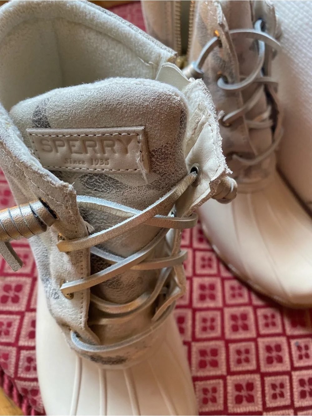 SperryNeutral Camo Duck Boots for Women - Beige/Cream